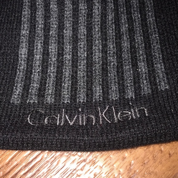 NWT CALVIN KLEIN REVERSIBLE BEANIE - Picture 5 of 6